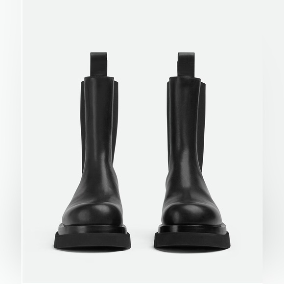 Bottega Veneta Lug Sole Chelsea Boot - Picture 6 of 12